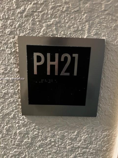PH-21 2 / 2 1357 sq. ft. $ 2026-09-03 0 foto