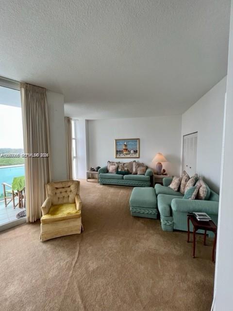 PH-21 2 / 2 1357 sq. ft. $ 2026-09-03 0 foto