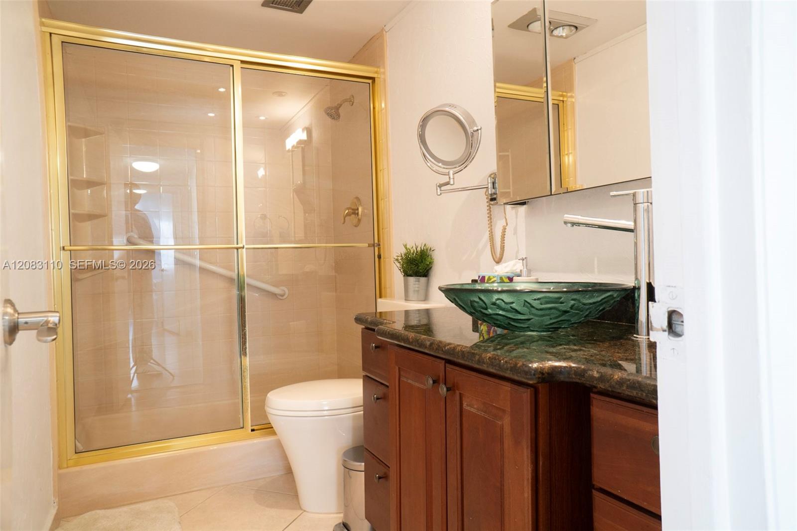 See details 7F 2 / 2 1340 sq. ft. $ 2026-09-03 0 Photo