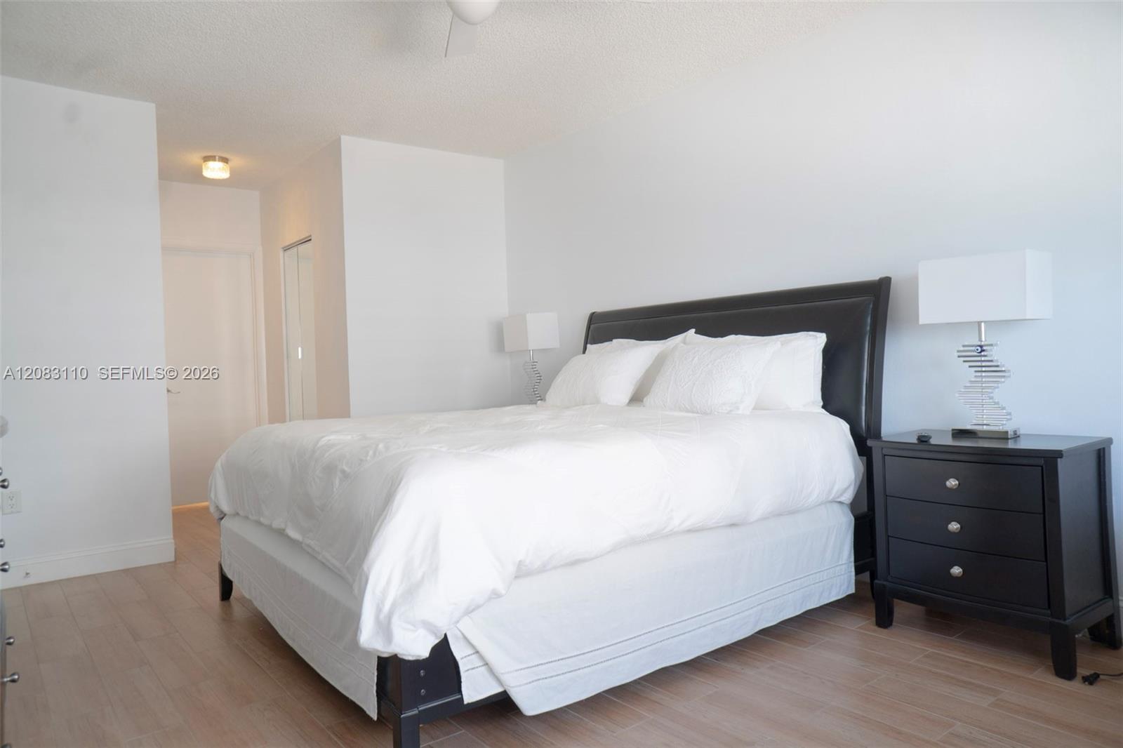 See details 7F 2 / 2 1340 sq. ft. $ 2026-09-03 0 Photo