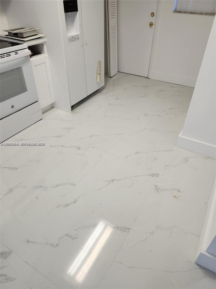 See details 204-2 2 / 2 1036 sq. ft. $ 2026-09-03 0 Photo