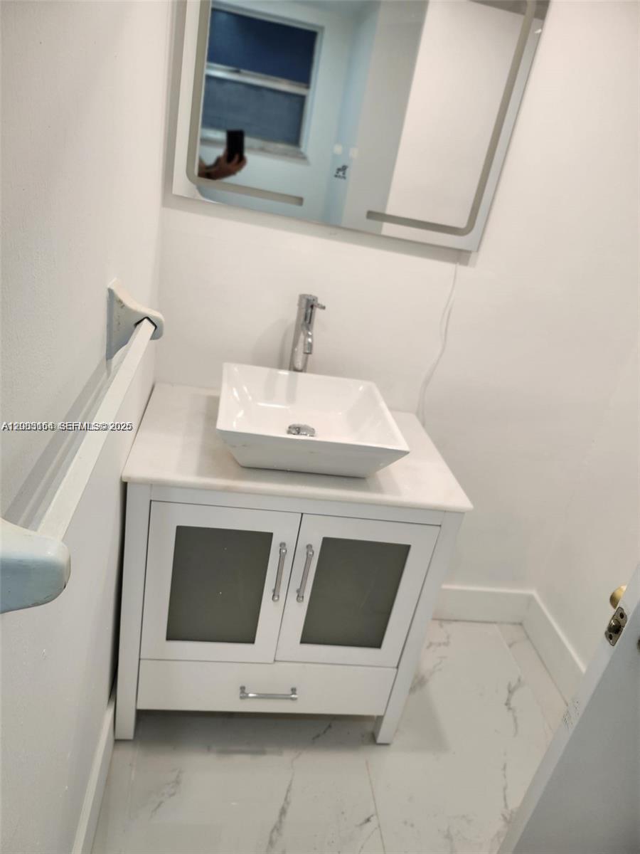 See details 204-2 2 / 2 1036 sq. ft. $ 2026-09-03 0 Photo