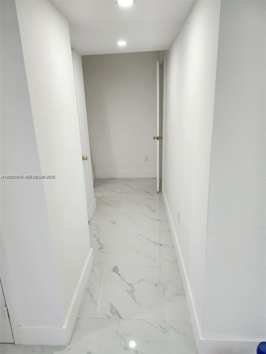 See details 204-2 2 / 2 1036 sq. ft. $ 2026-09-03 0 Photo