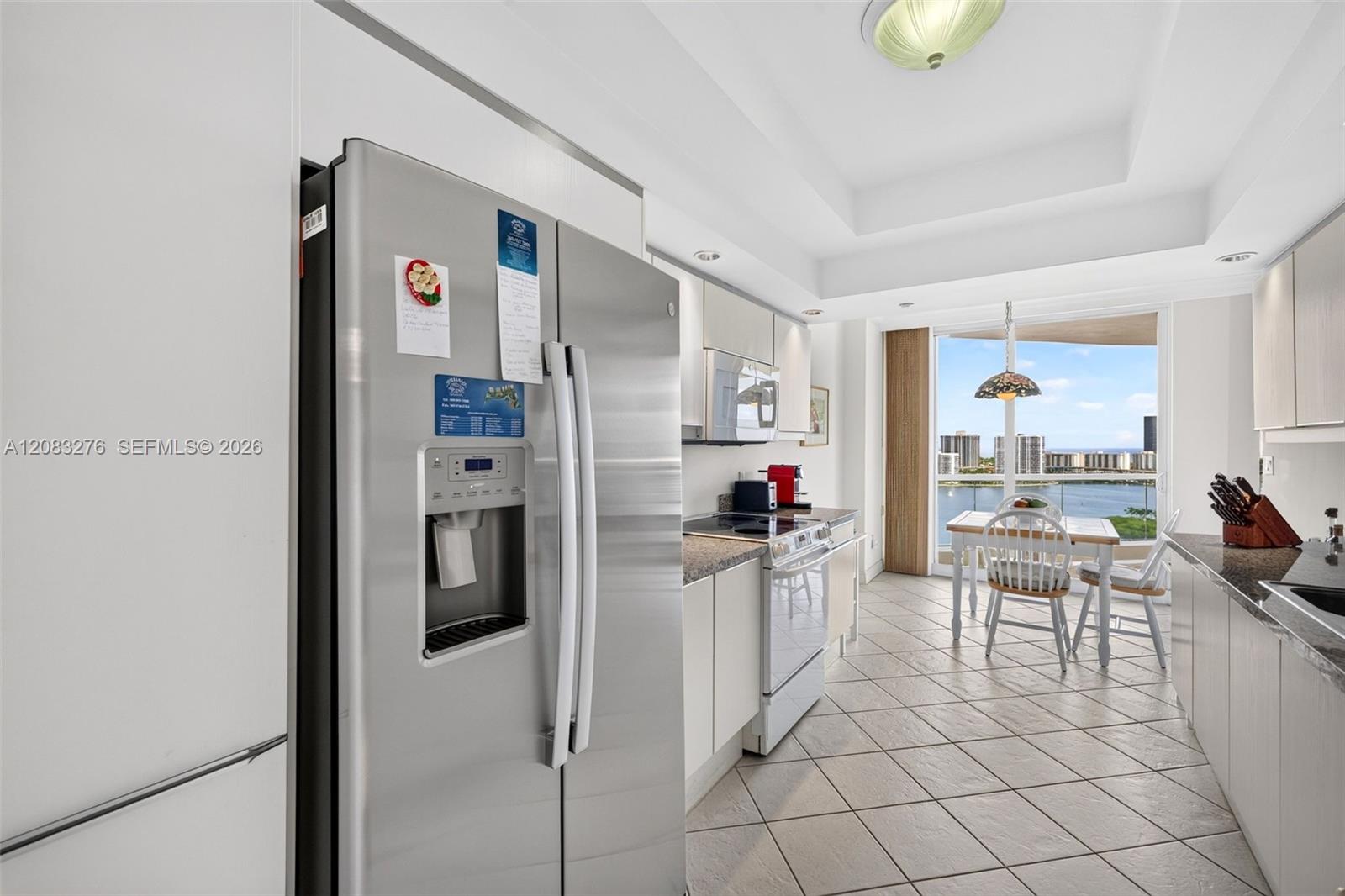 Ver detalles 2406 3 / 4 2390 sq. ft. $ 2026-09-03 0 foto