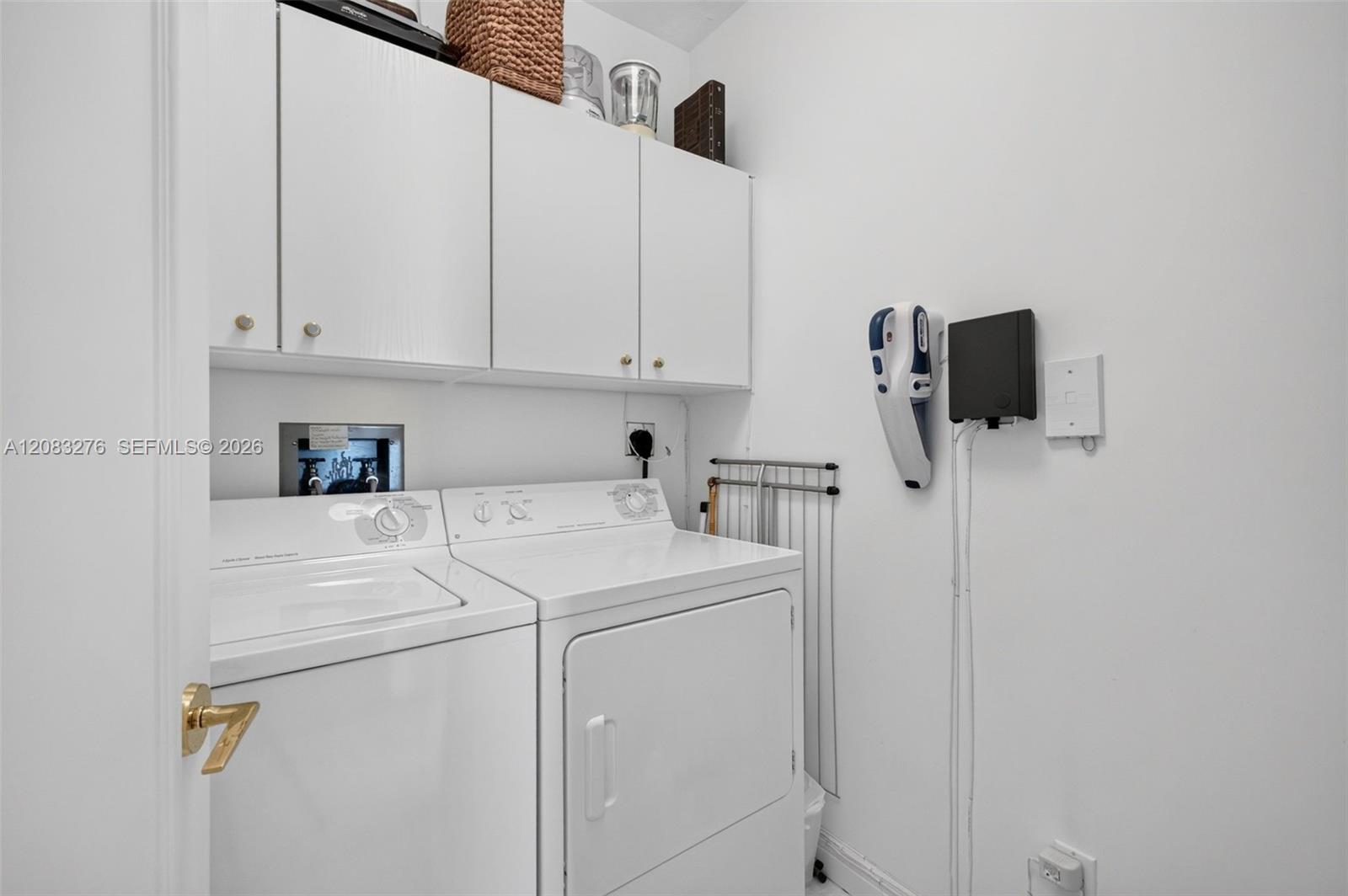 Ver detalles 2406 3 / 4 2390 sq. ft. $ 2026-09-03 0 foto
