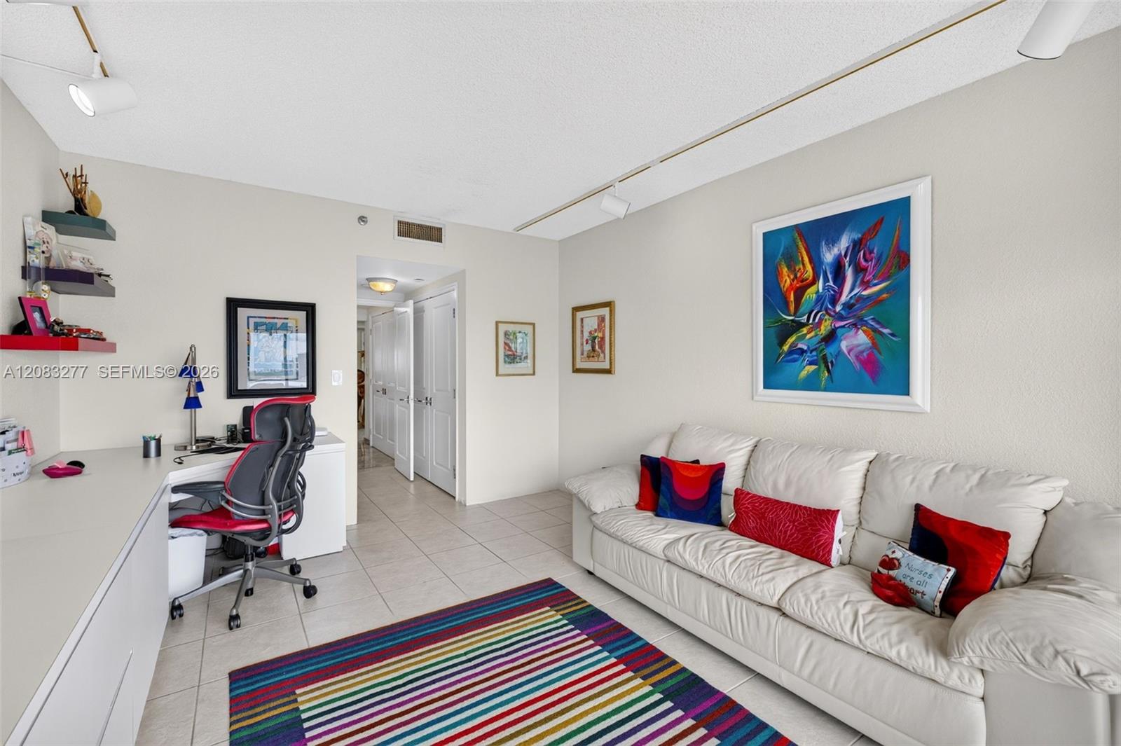 Ver detalles 1202 2 / 2 1910 sq. ft. $ 2026-09-03 0 foto
