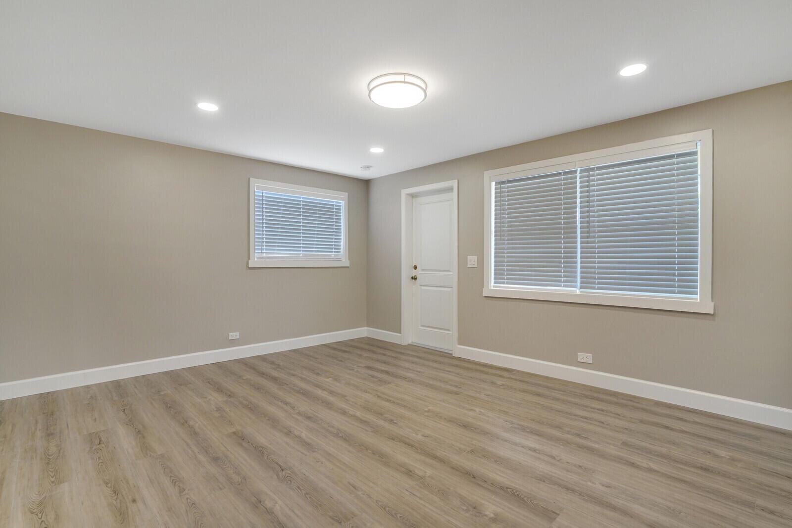   / 0 1680 sq. ft. $ 2026-09-05 0 foto