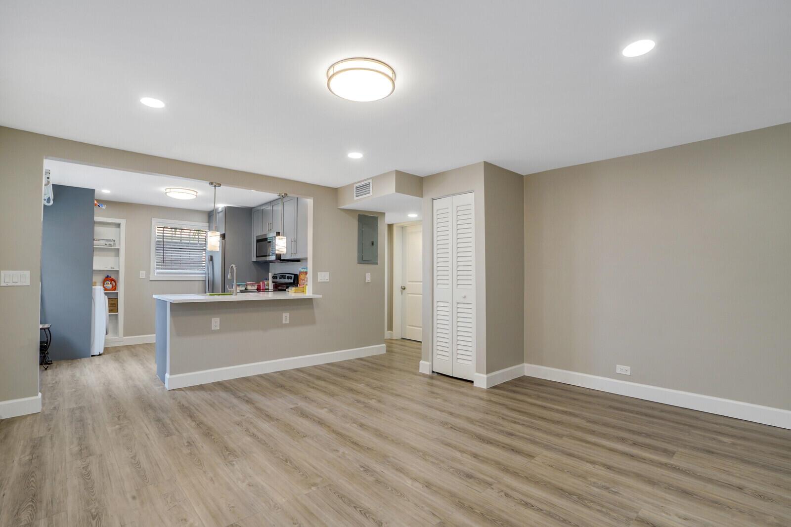   / 0 1680 sq. ft. $ 2026-09-05 0 foto