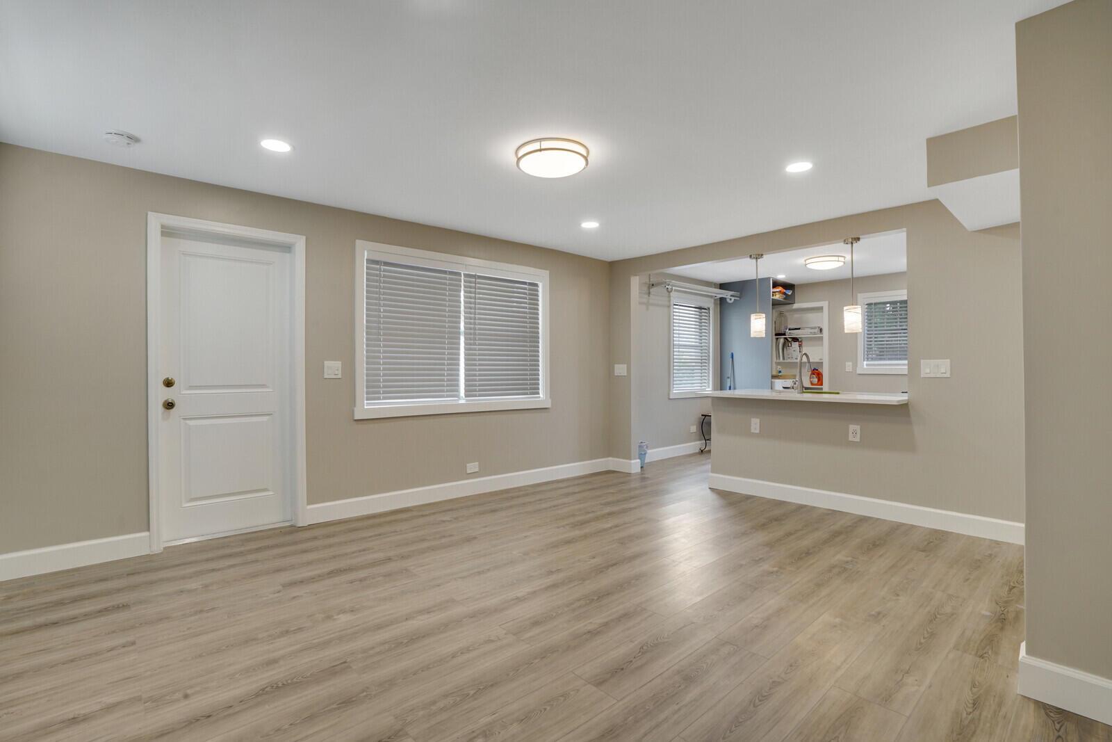   / 0 1680 sq. ft. $ 2026-09-05 0 foto