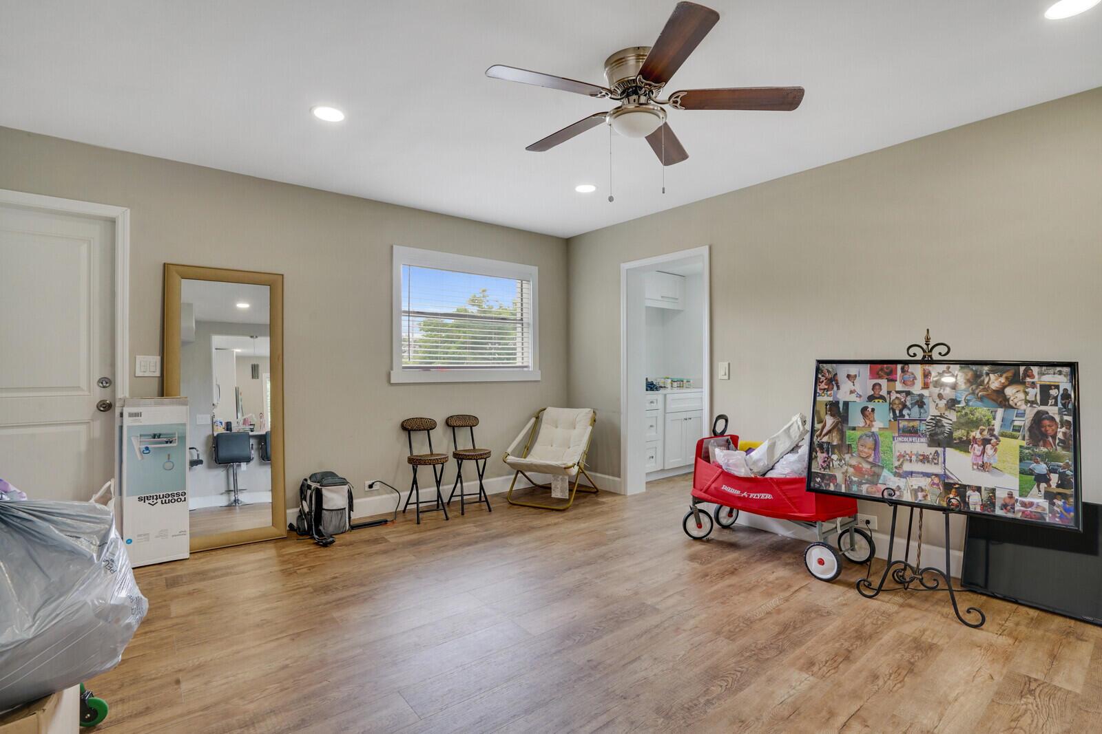   / 0 1680 sq. ft. $ 2026-09-05 0 foto