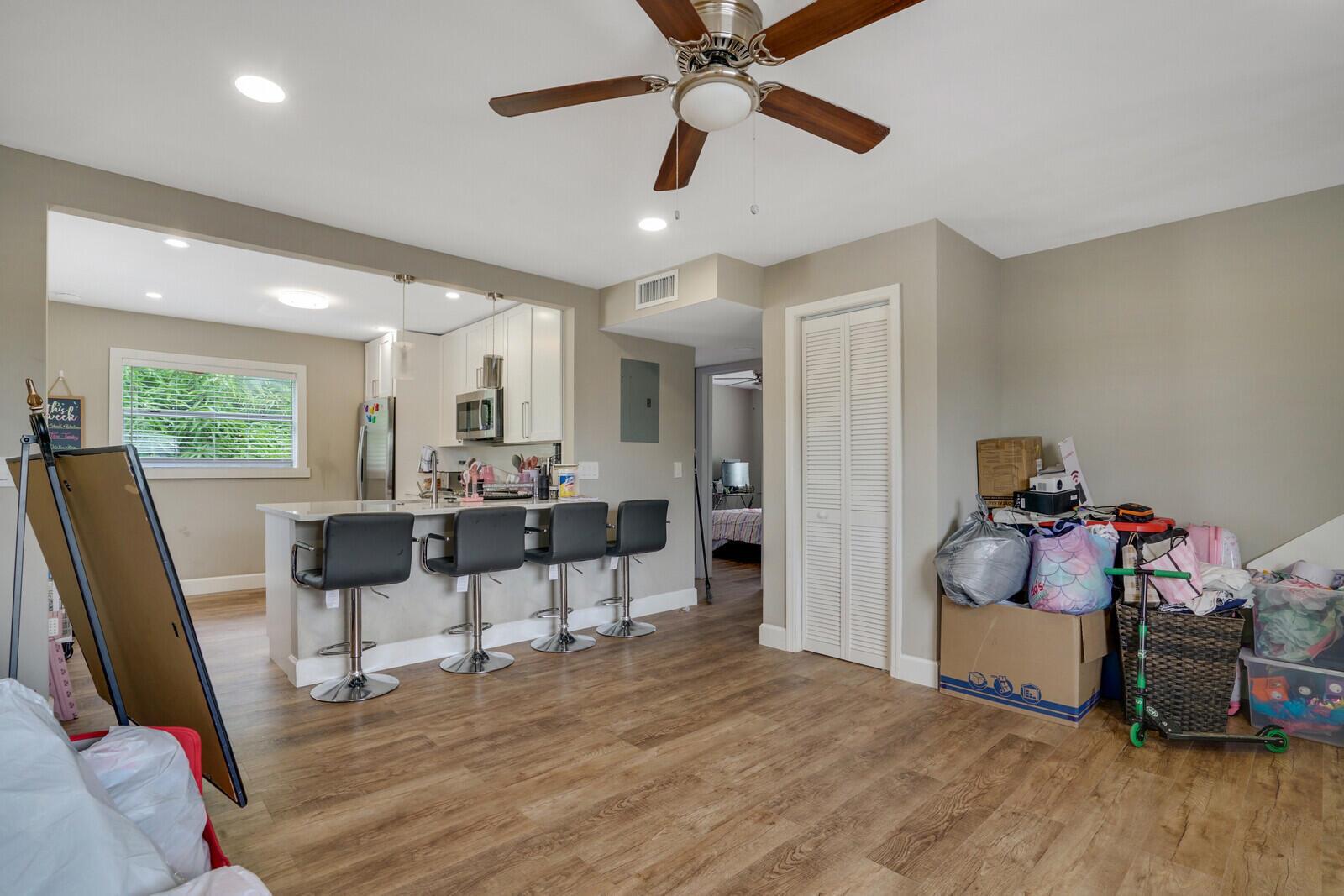   / 0 1680 sq. ft. $ 2026-09-05 0 foto