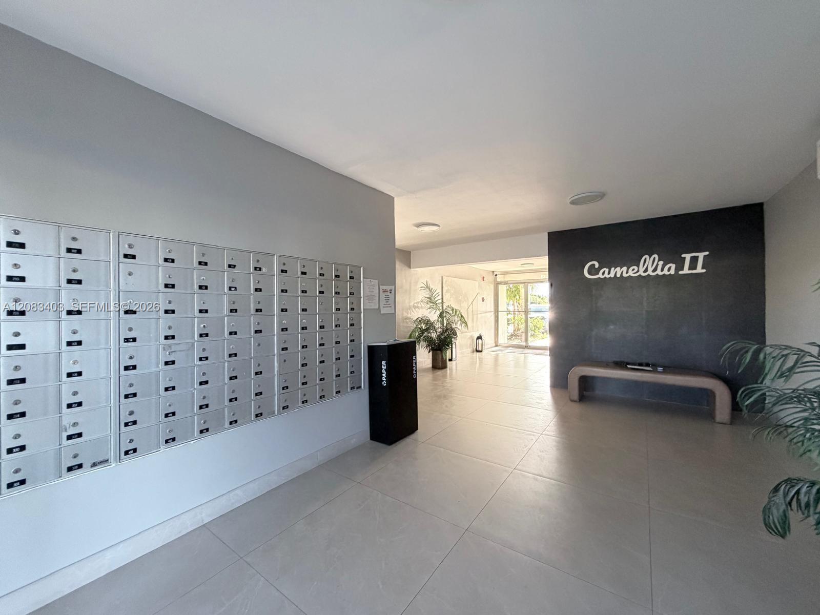 See details 712-2 1 / 2 1036 sq. ft. $ 2026-09-03 0 Photo