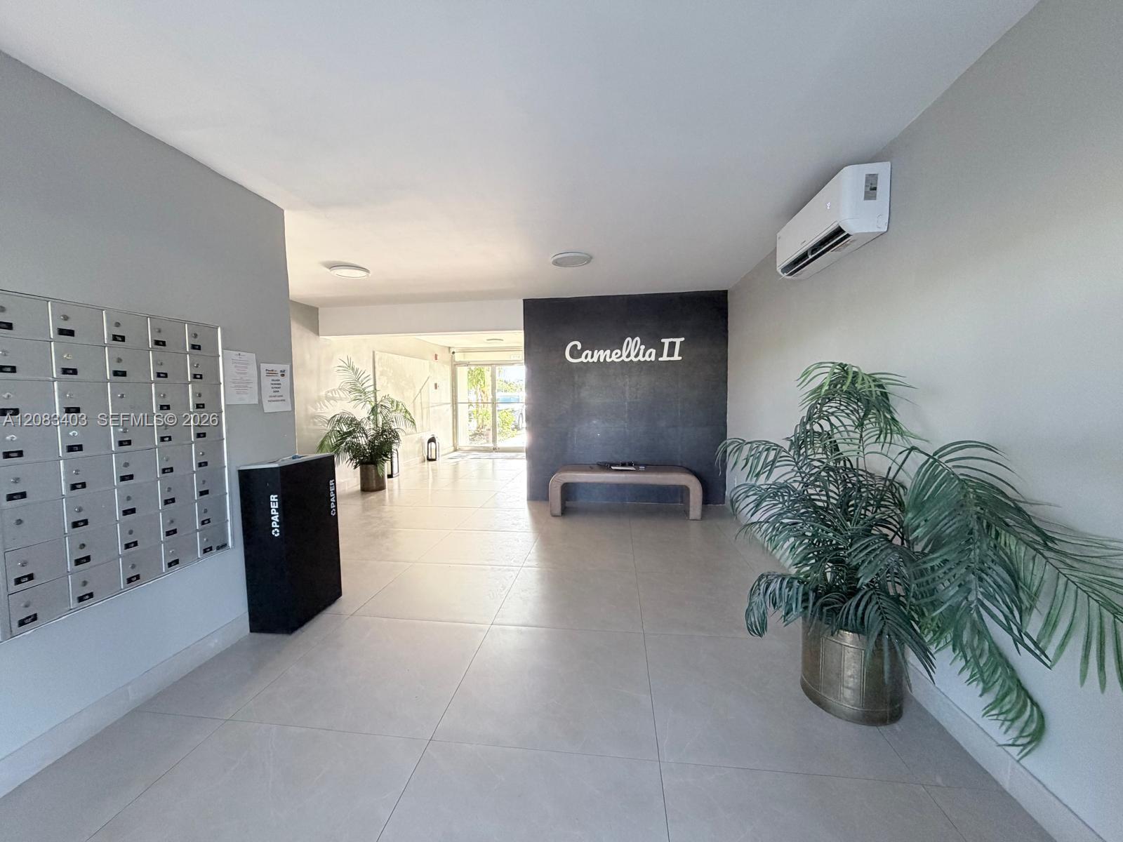 See details 712-2 1 / 2 1036 sq. ft. $ 2026-09-03 0 Photo