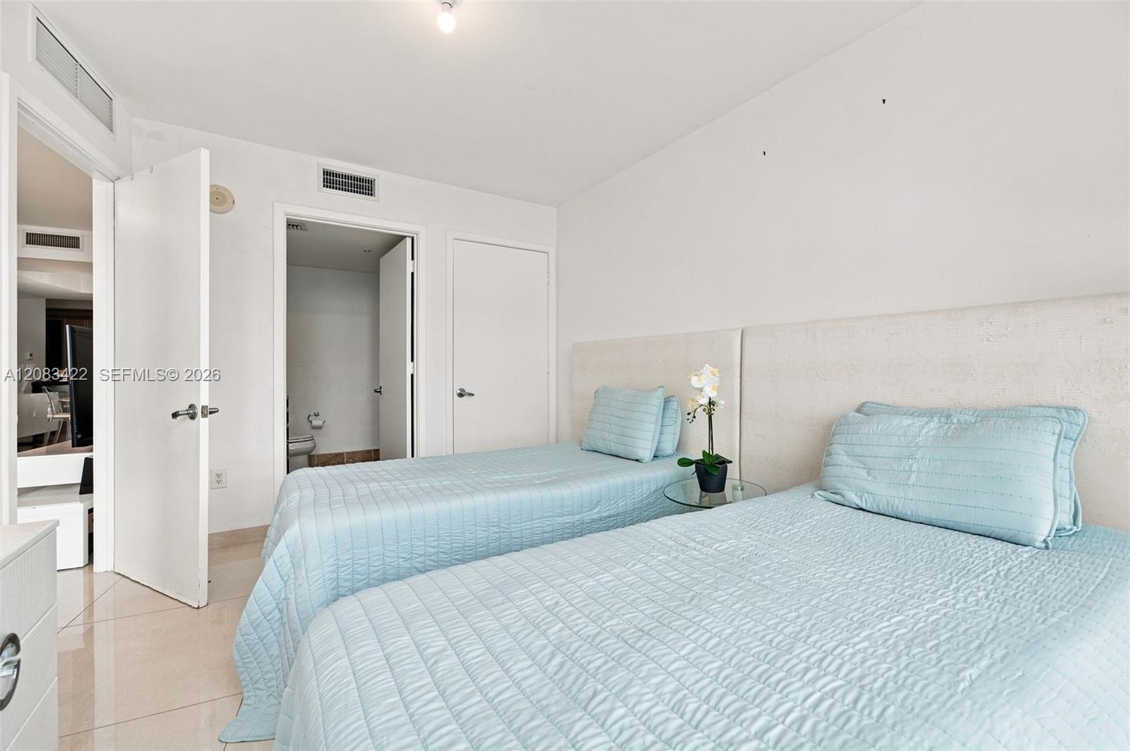 802 2 / 3 1499 sq. ft. $ 2026-09-03 0 Photo