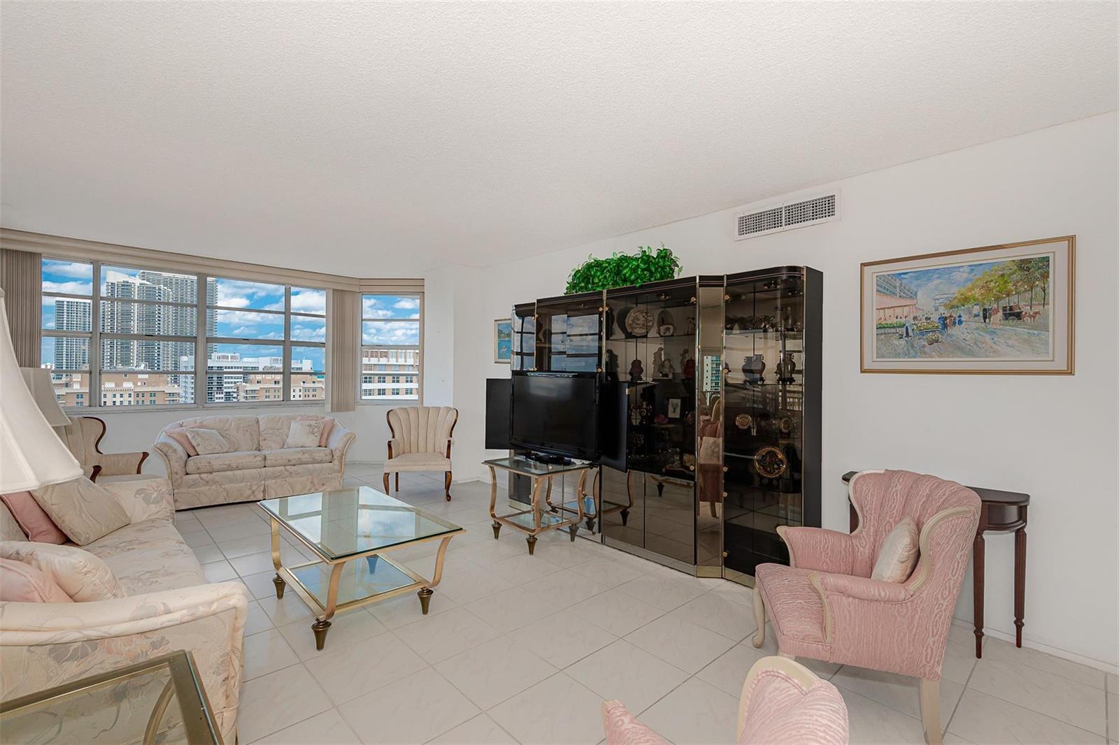 See details 22P 2 / 2 1380 sq. ft. $ 2026-10-13 0 Photo