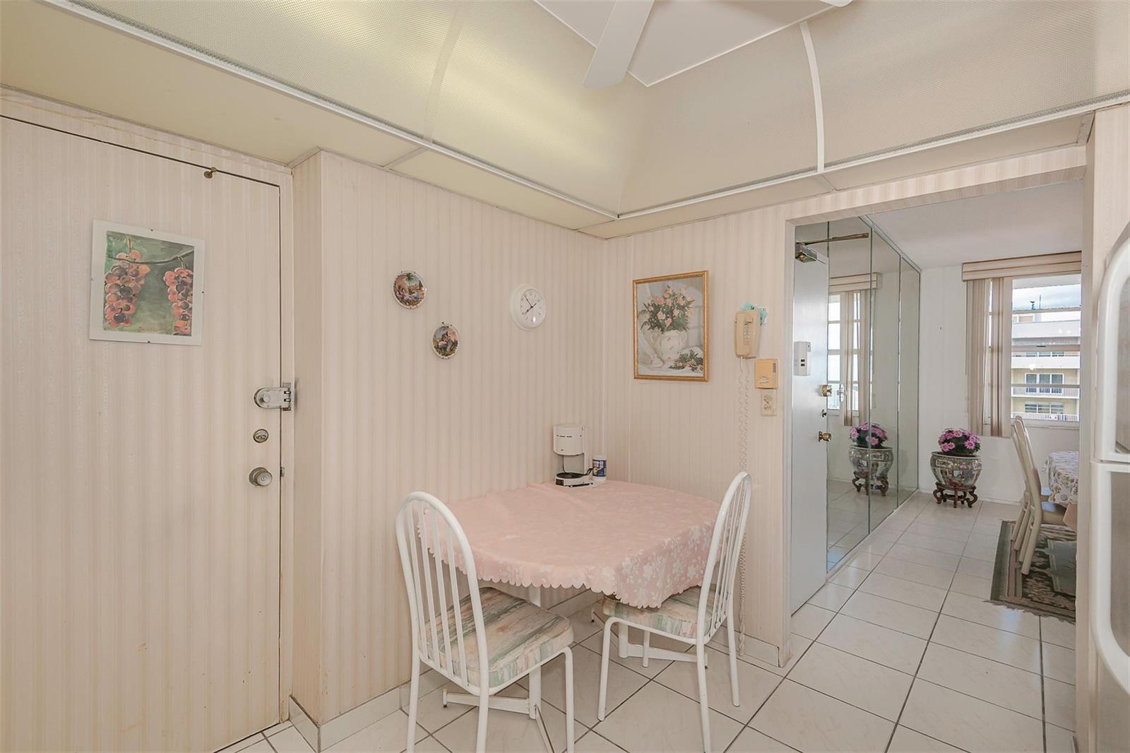 See details 22P 2 / 2 1380 sq. ft. $ 2026-10-13 0 Photo