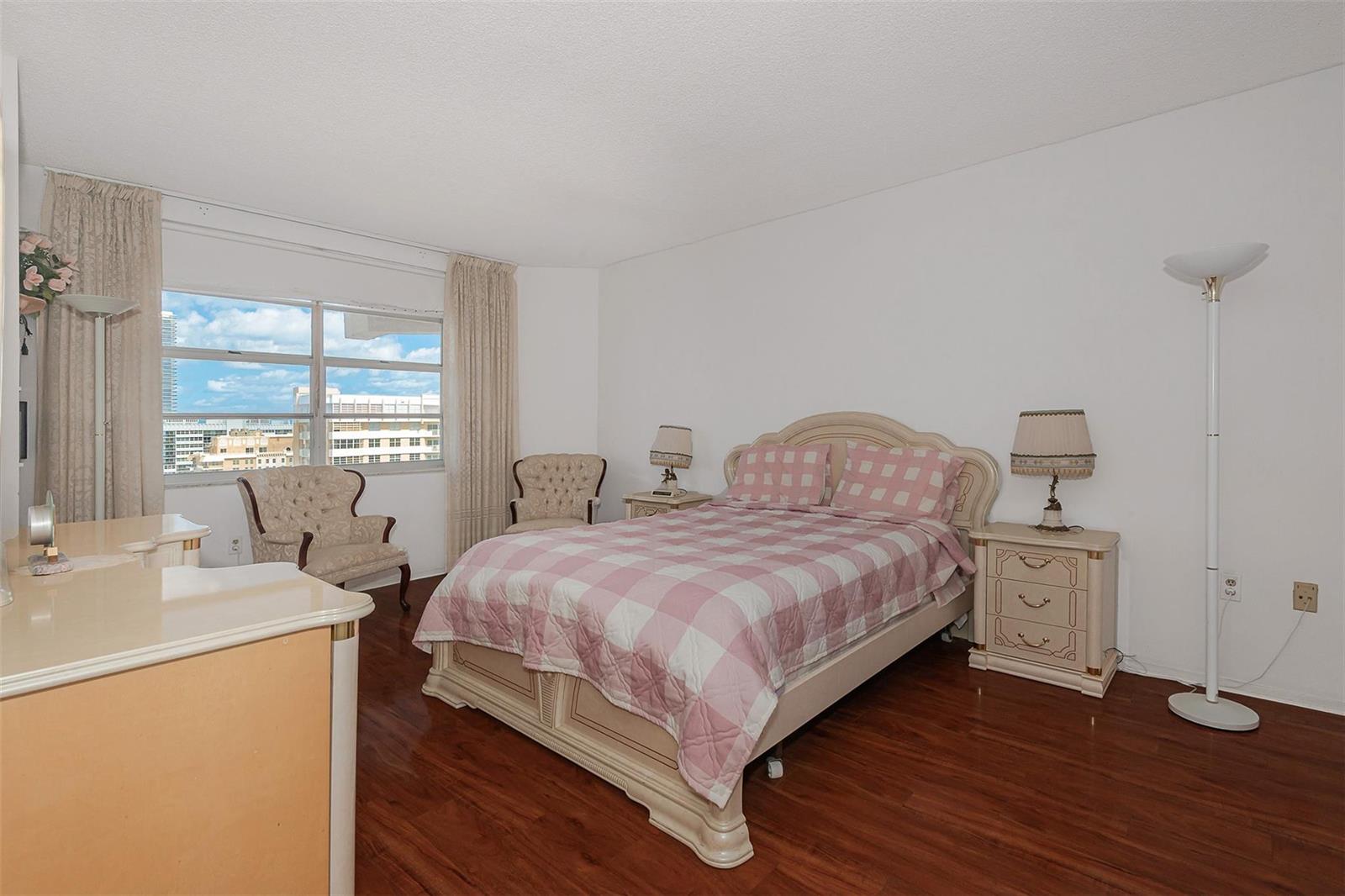 See details 22P 2 / 2 1380 sq. ft. $ 2026-10-13 0 Photo