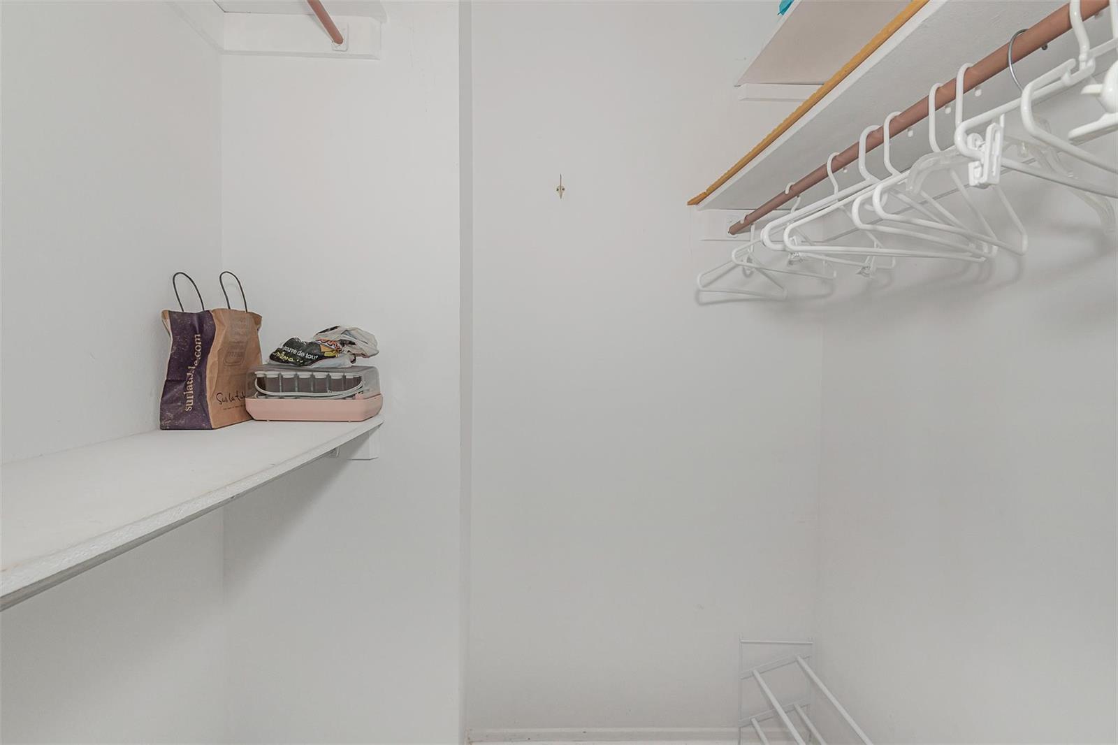 See details 22P 2 / 2 1380 sq. ft. $ 2026-10-13 0 Photo