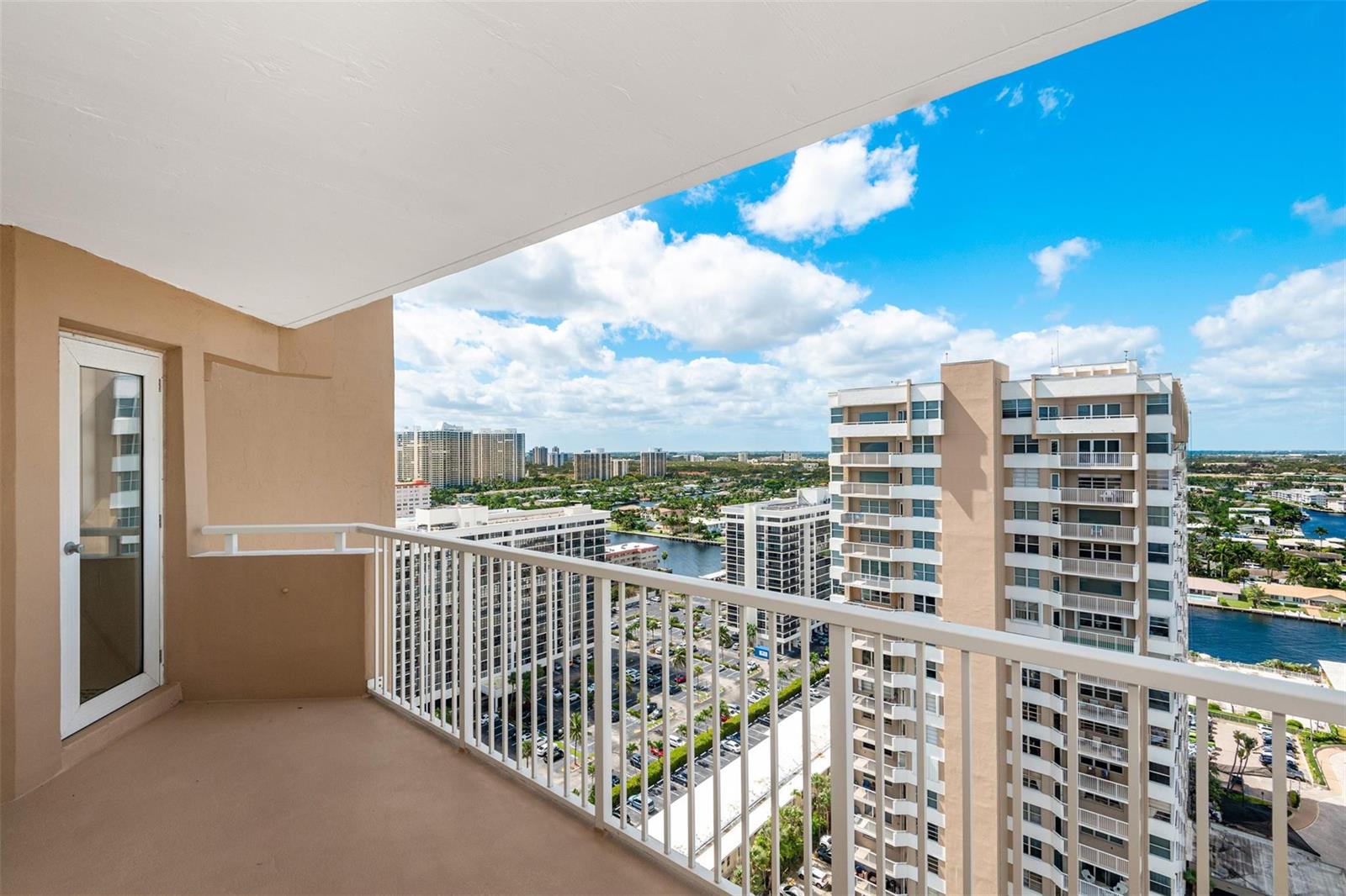 See details 22P 2 / 2 1380 sq. ft. $ 2026-10-13 0 Photo
