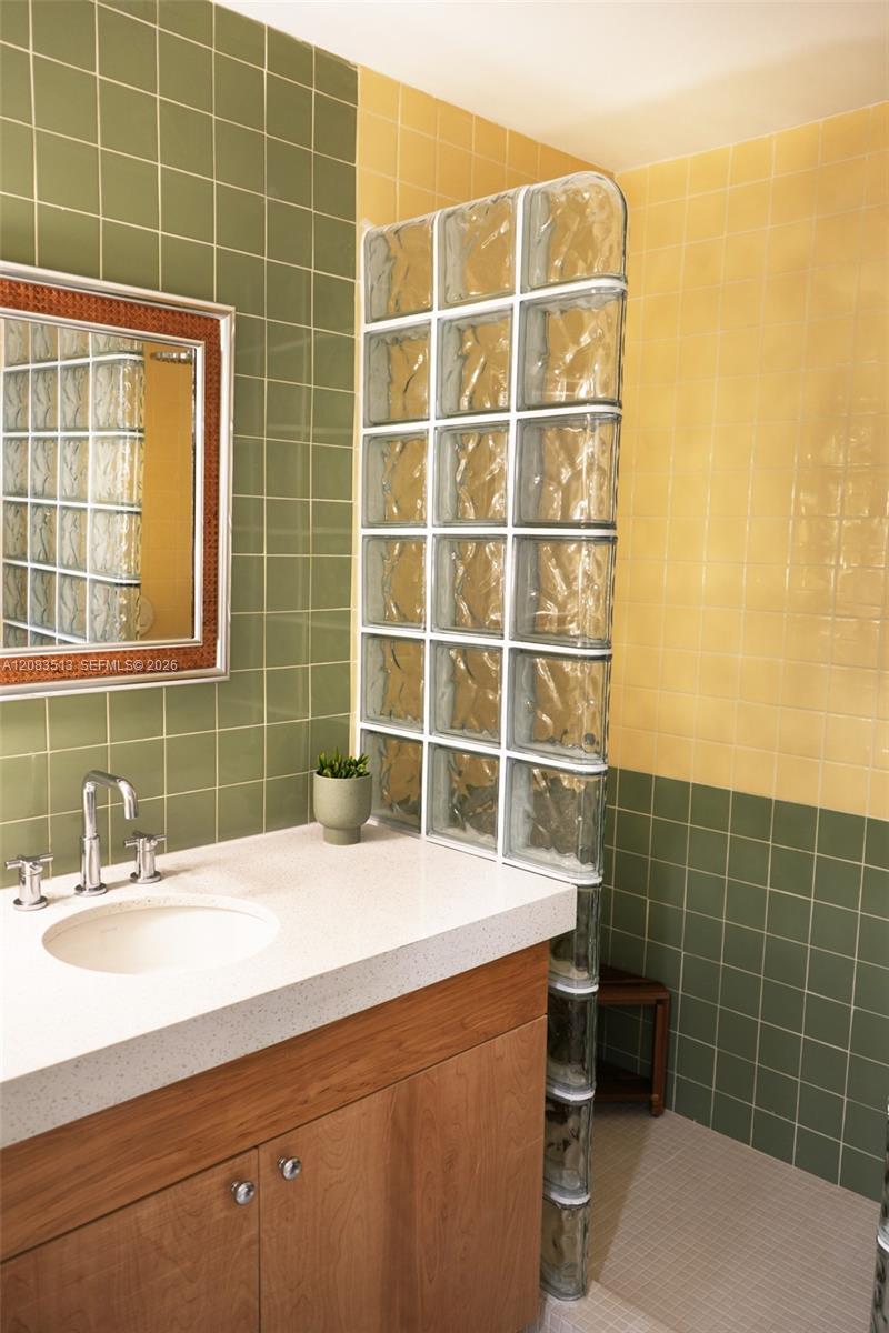 Ver detalles / 2561 sq. ft. $ 2026-09-04 0 foto