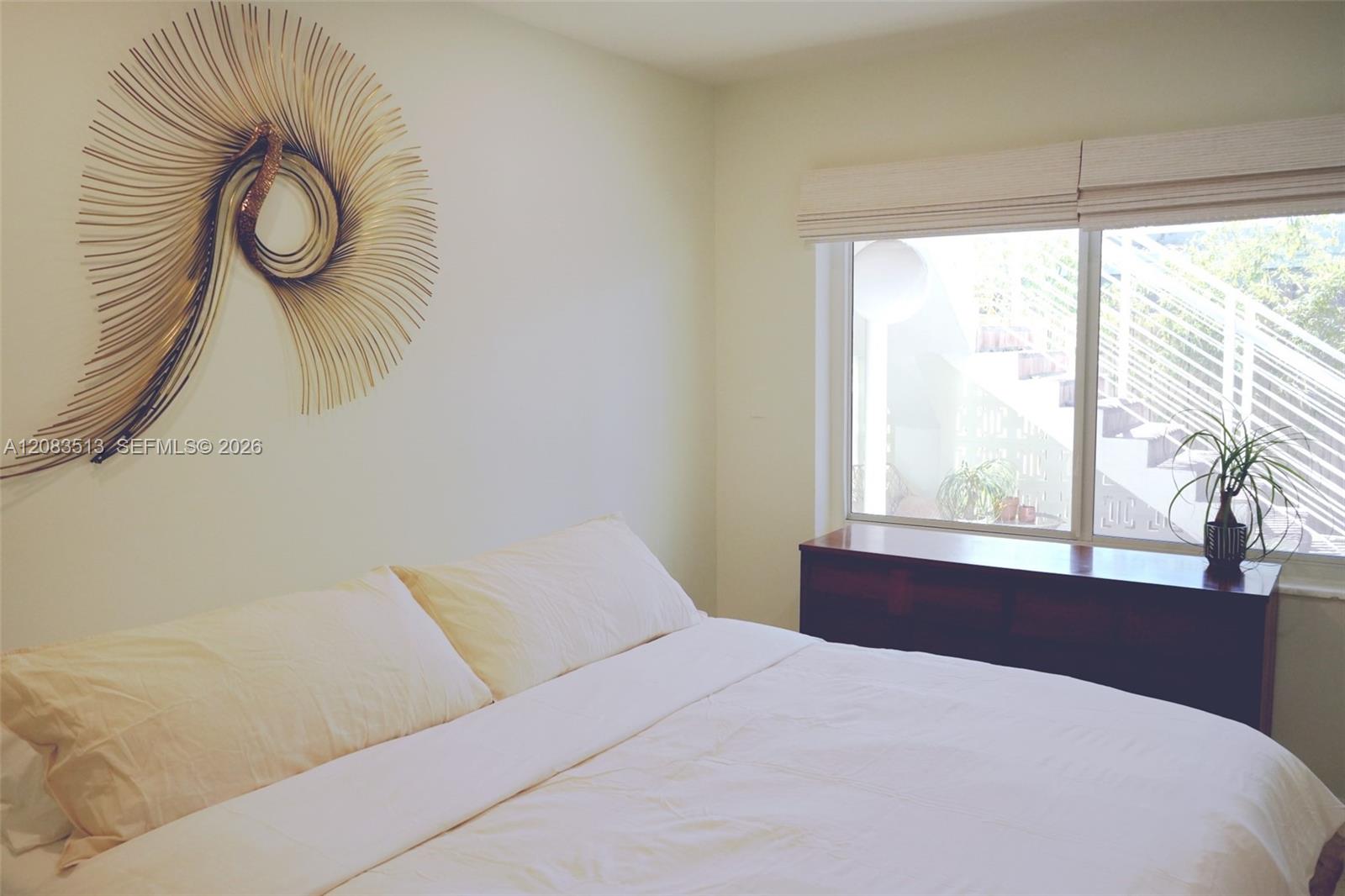 Ver detalles / 2561 sq. ft. $ 2026-09-04 0 foto