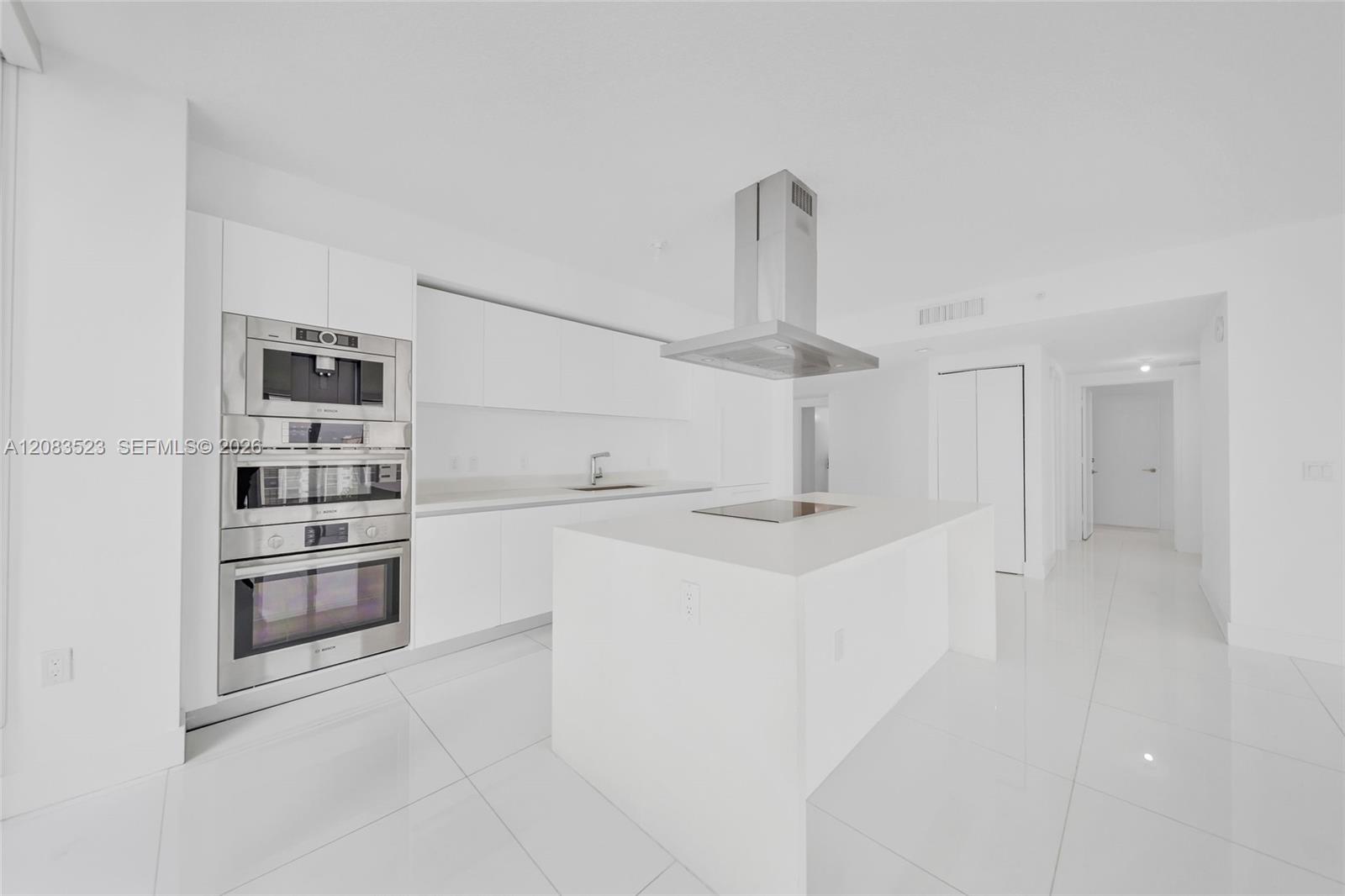See details 4-701 3 / 4 1892 sq. ft. $ 2026-09-16 0 Photo