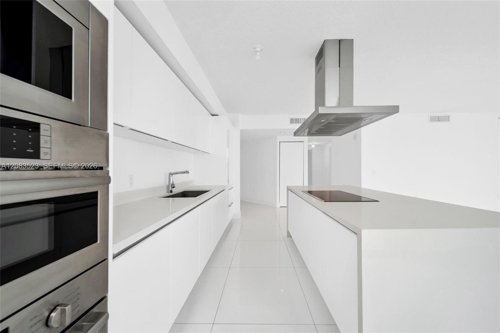 See details 4-701 3 / 4 1892 sq. ft. $ 2026-09-16 0 Photo
