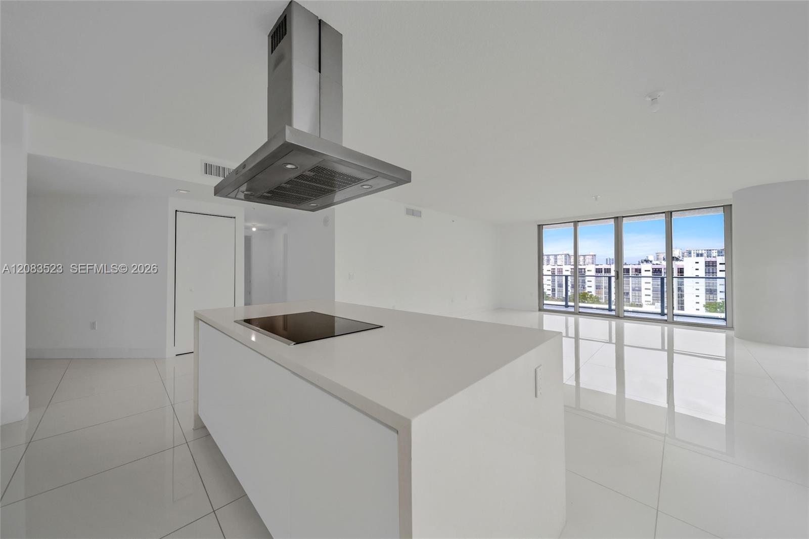 See details 4-701 3 / 4 1892 sq. ft. $ 2026-09-16 0 Photo