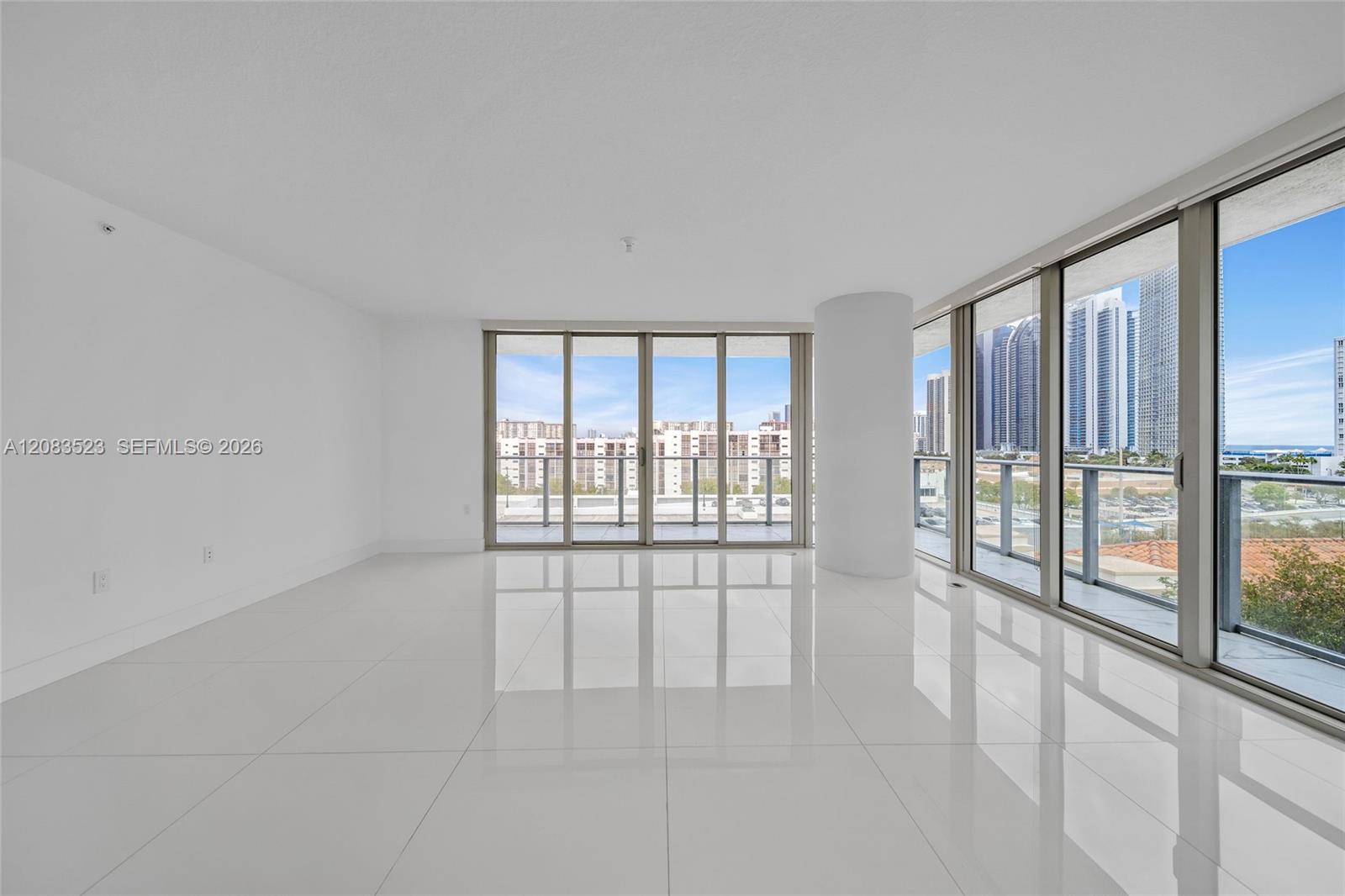 See details 4-701 3 / 4 1892 sq. ft. $ 2026-09-16 0 Photo