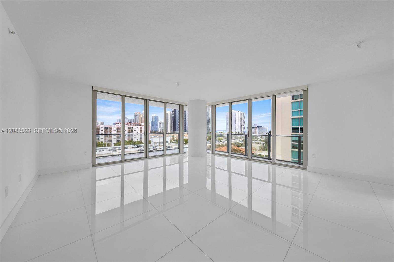 See details 4-701 3 / 4 1892 sq. ft. $ 2026-09-16 0 Photo