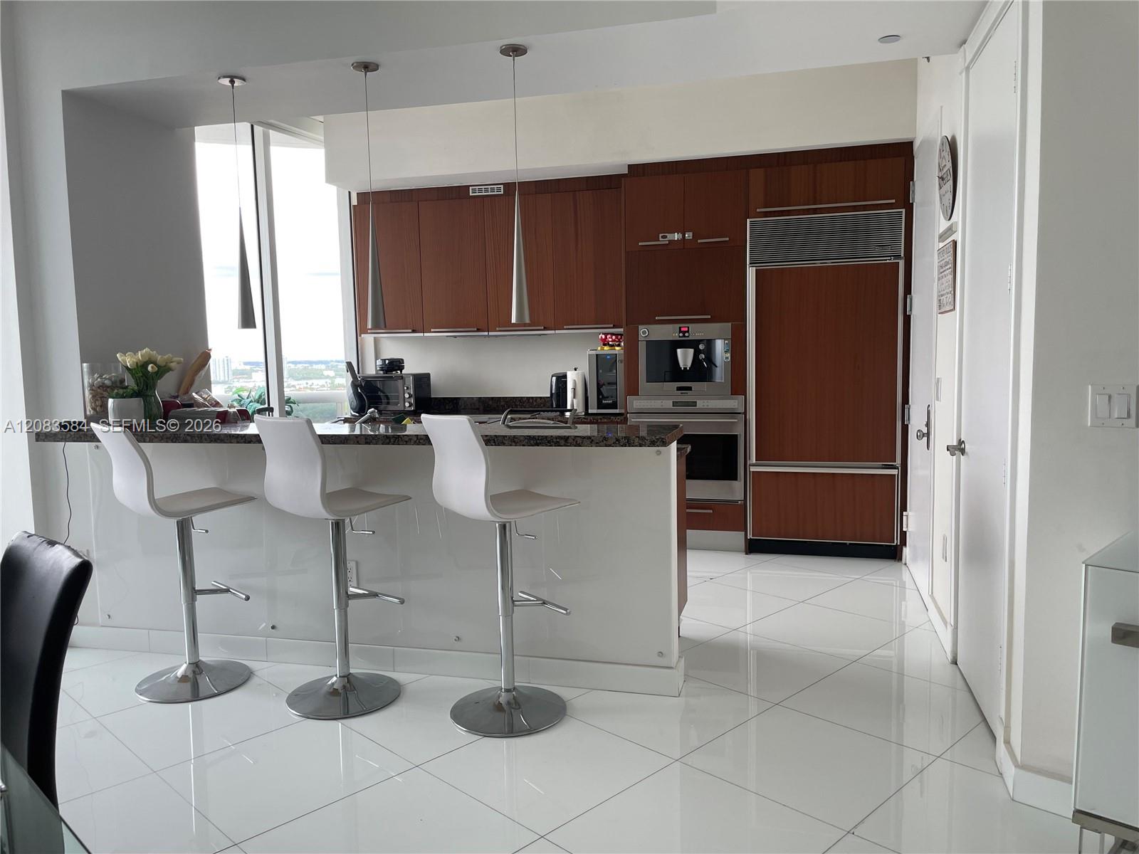 2305 2 / 2 1463 sq. ft. $ 2026-09-04 0 foto