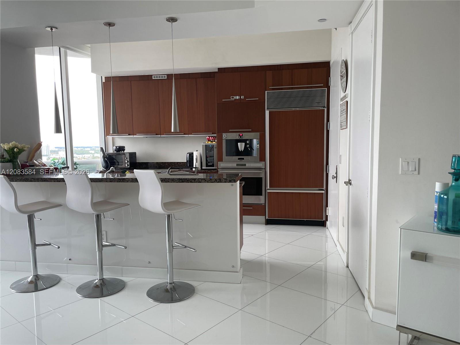2305 2 / 2 1463 sq. ft. $ 2026-09-04 0 foto