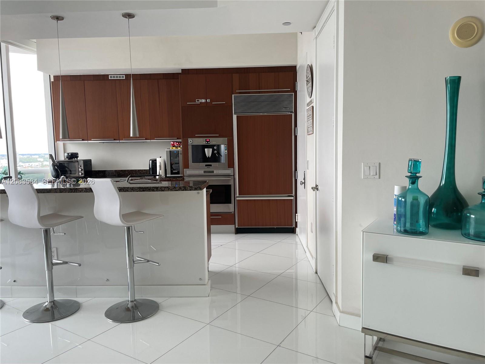 2305 2 / 2 1463 sq. ft. $ 2026-09-04 0 foto