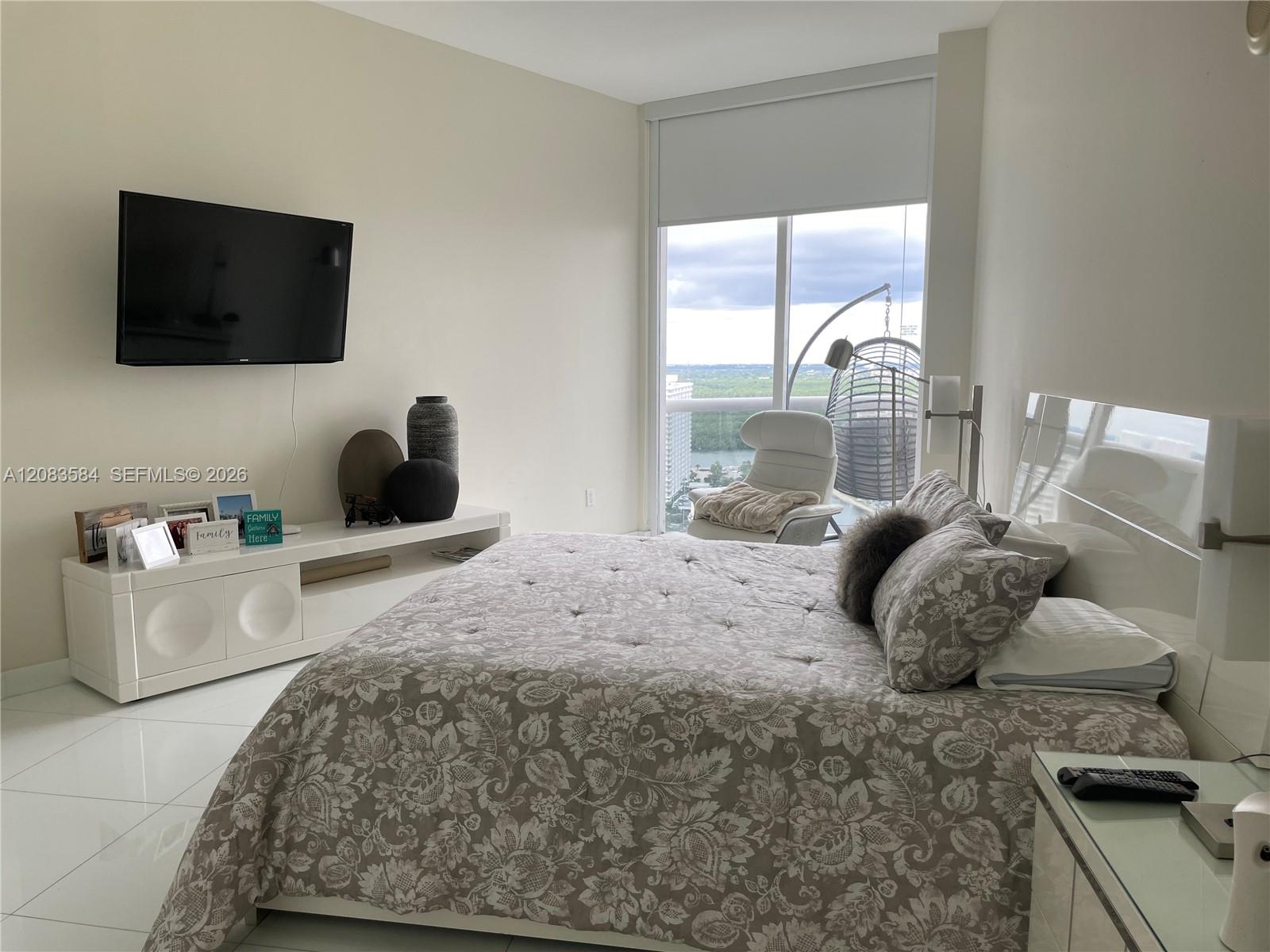 2305 2 / 2 1463 sq. ft. $ 2026-09-04 0 foto