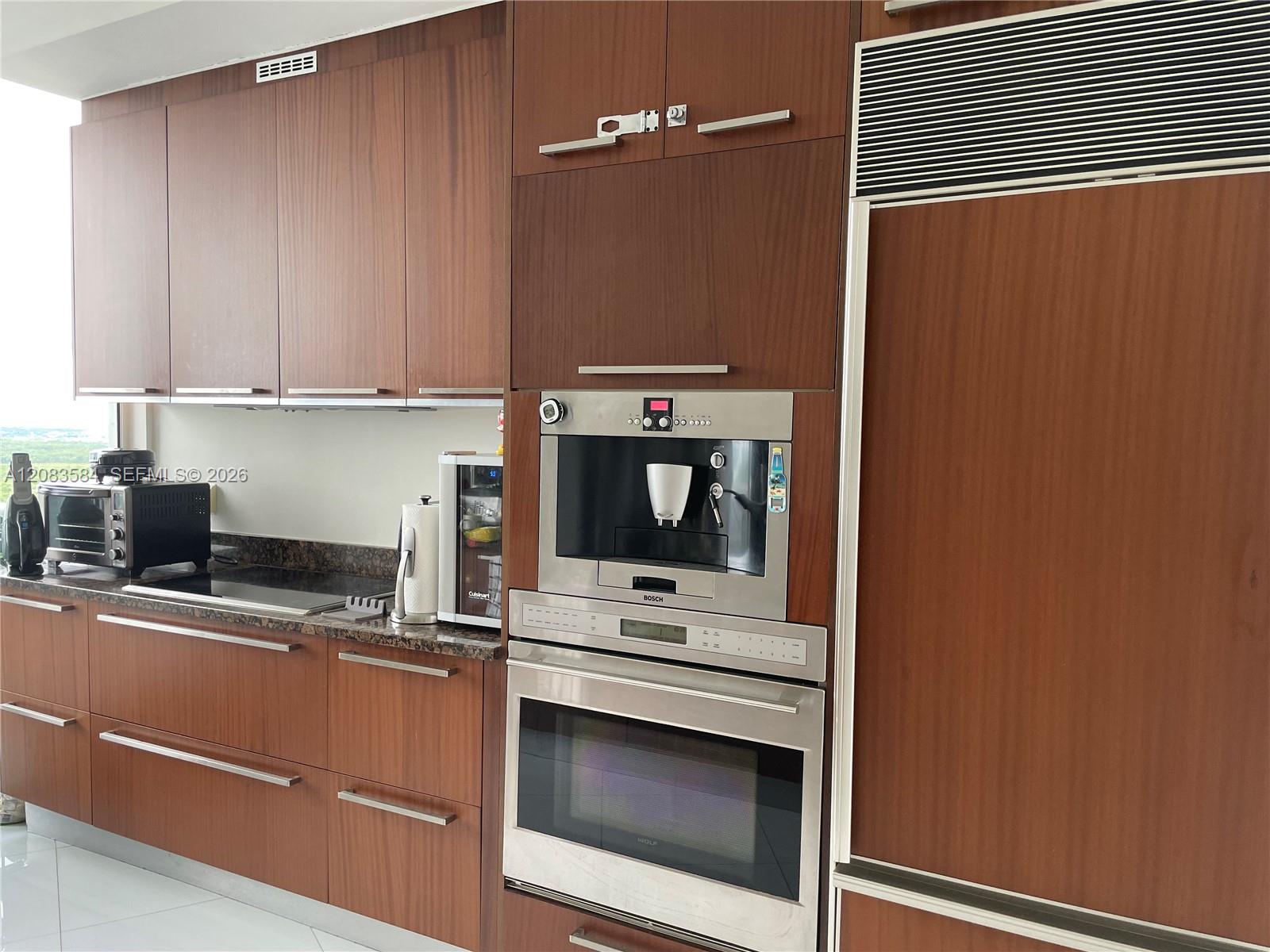 2305 2 / 2 1463 sq. ft. $ 2026-09-04 0 foto