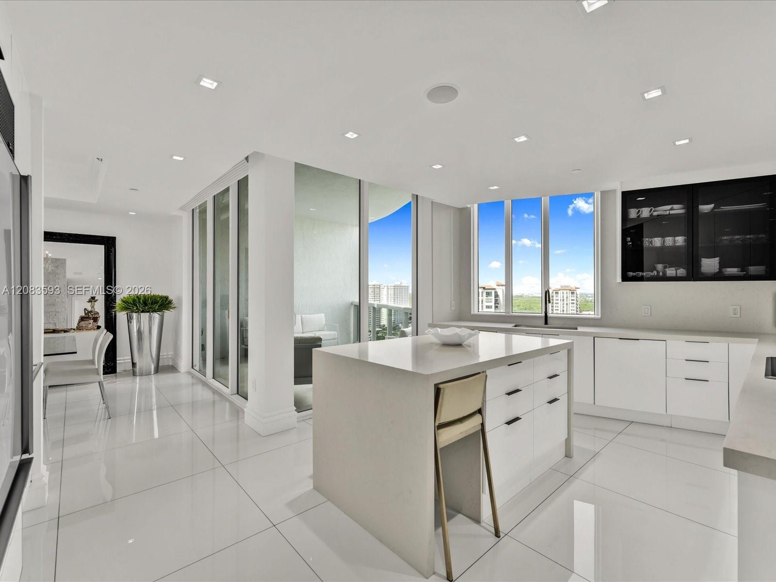 1606 2 / 4 2558 sq. ft. $ 2026-09-04 0 Photo