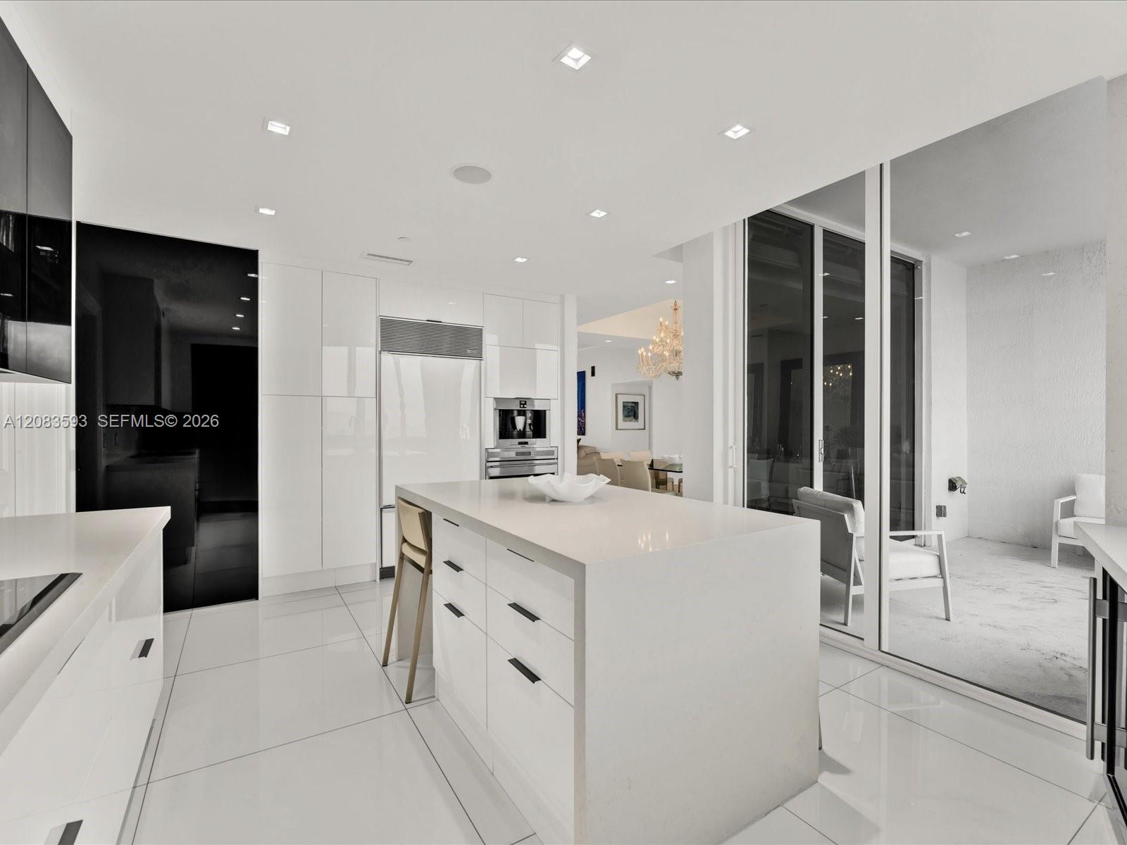 1606 2 / 4 2558 sq. ft. $ 2026-09-04 0 Photo