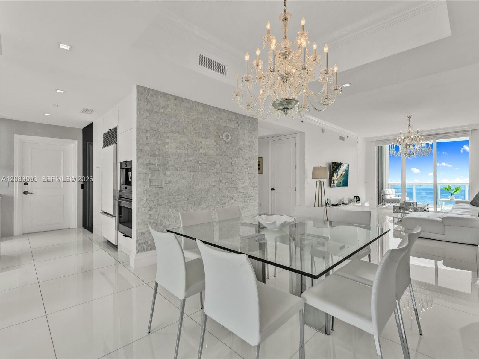 1606 2 / 4 2558 sq. ft. $ 2026-09-04 0 Photo