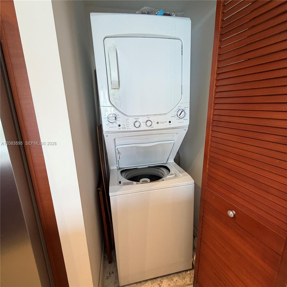 1409 1 / 1 844 sq. ft. $ 2026-09-04 0 Photo