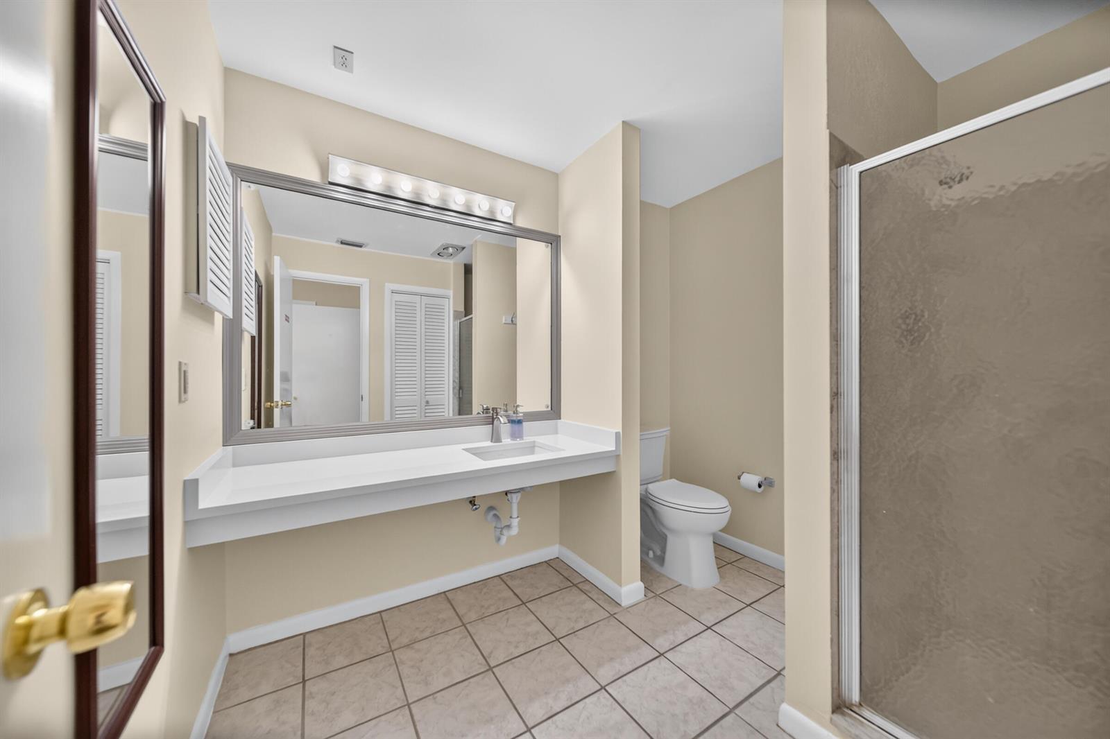   / 0  sq. ft. $ 2026-10-20 0 Photo