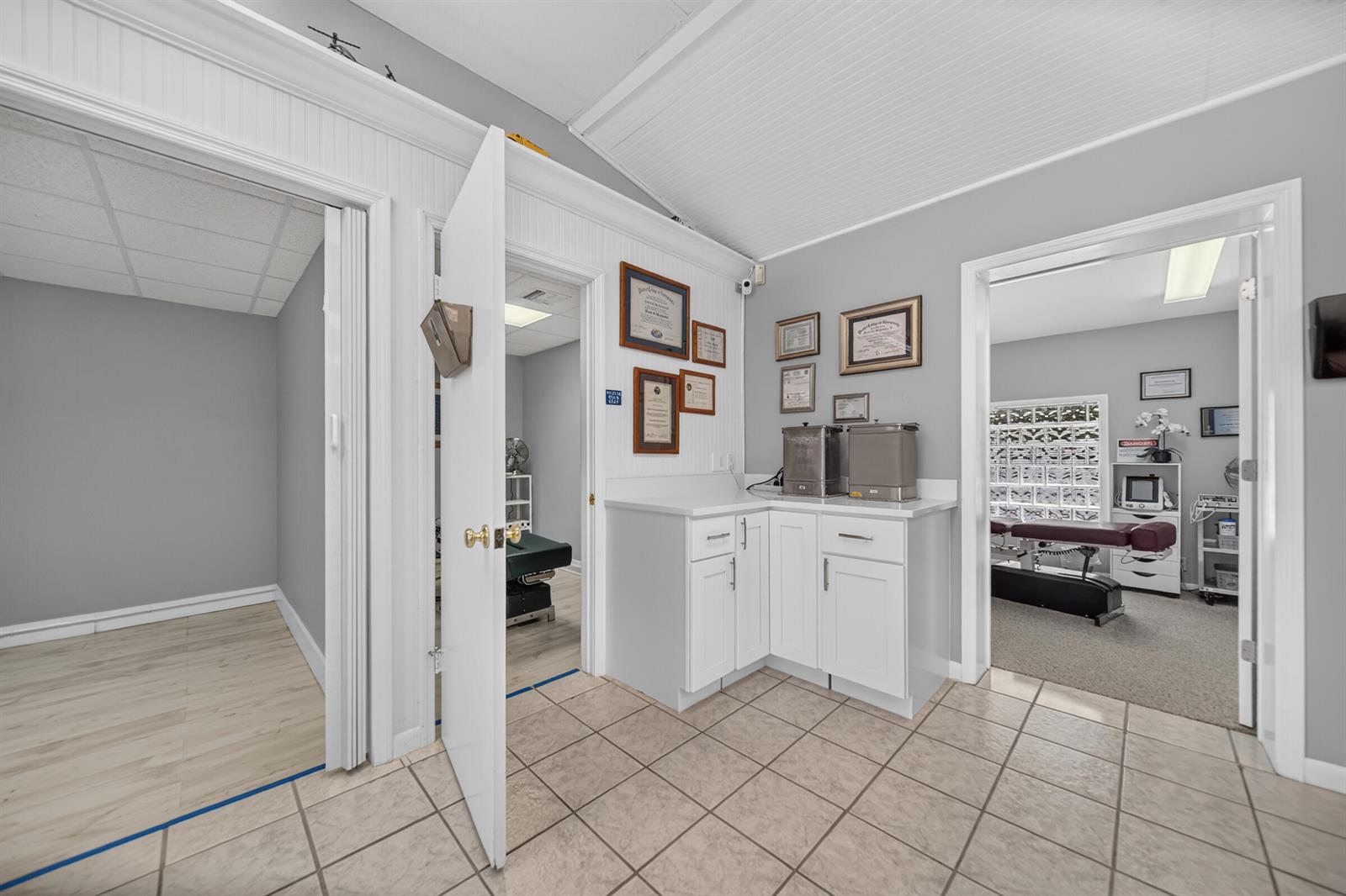   / 0  sq. ft. $ 2026-10-20 0 Photo