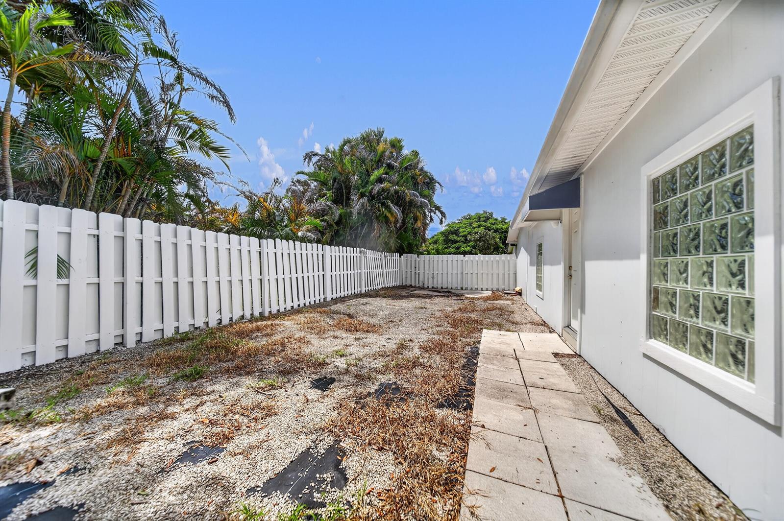   / 0  sq. ft. $ 2026-10-20 0 Photo