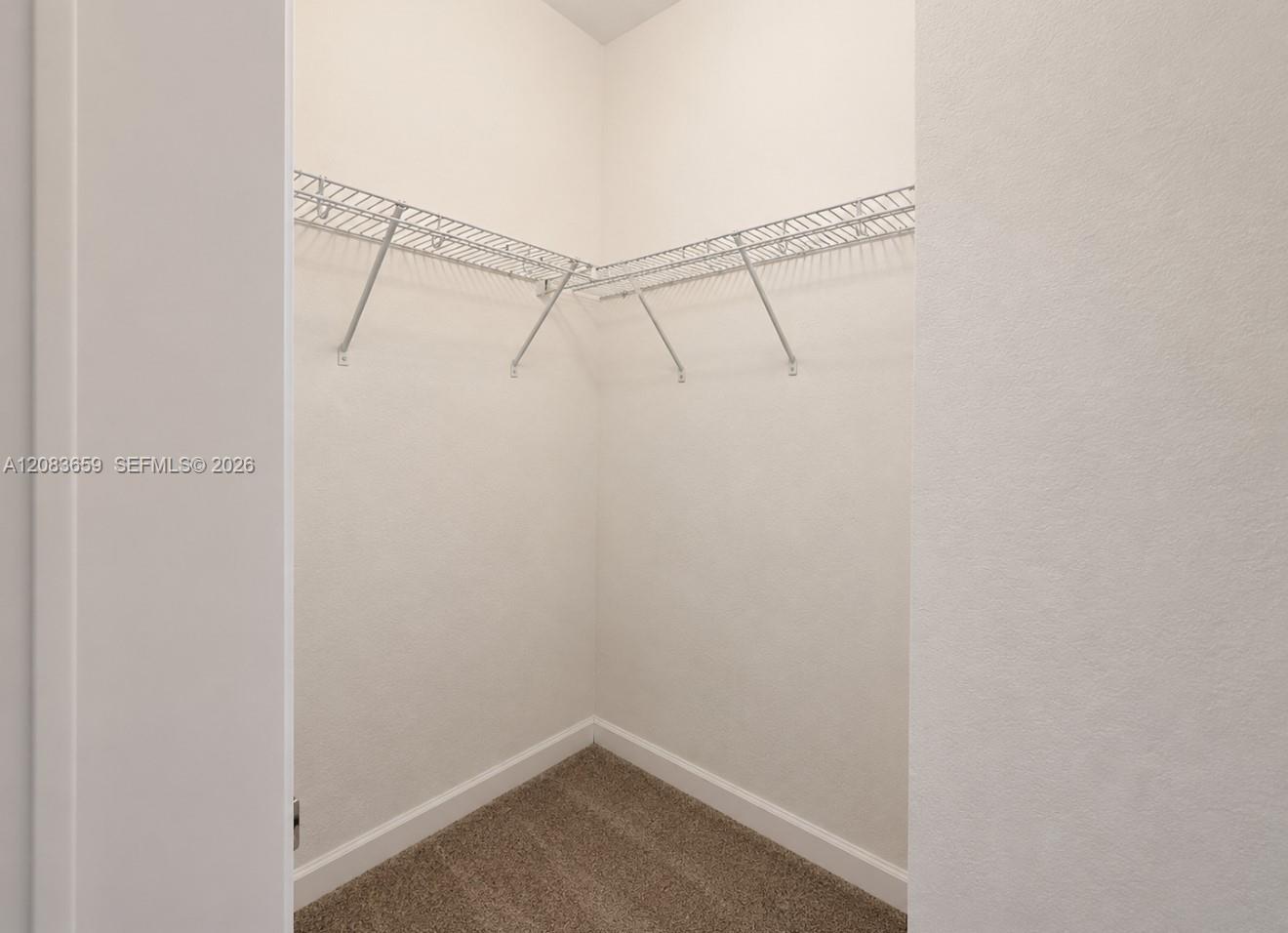 Ver detalles 1100 3 / 3 1331 sq. ft. $ 2026-09-04 0 foto