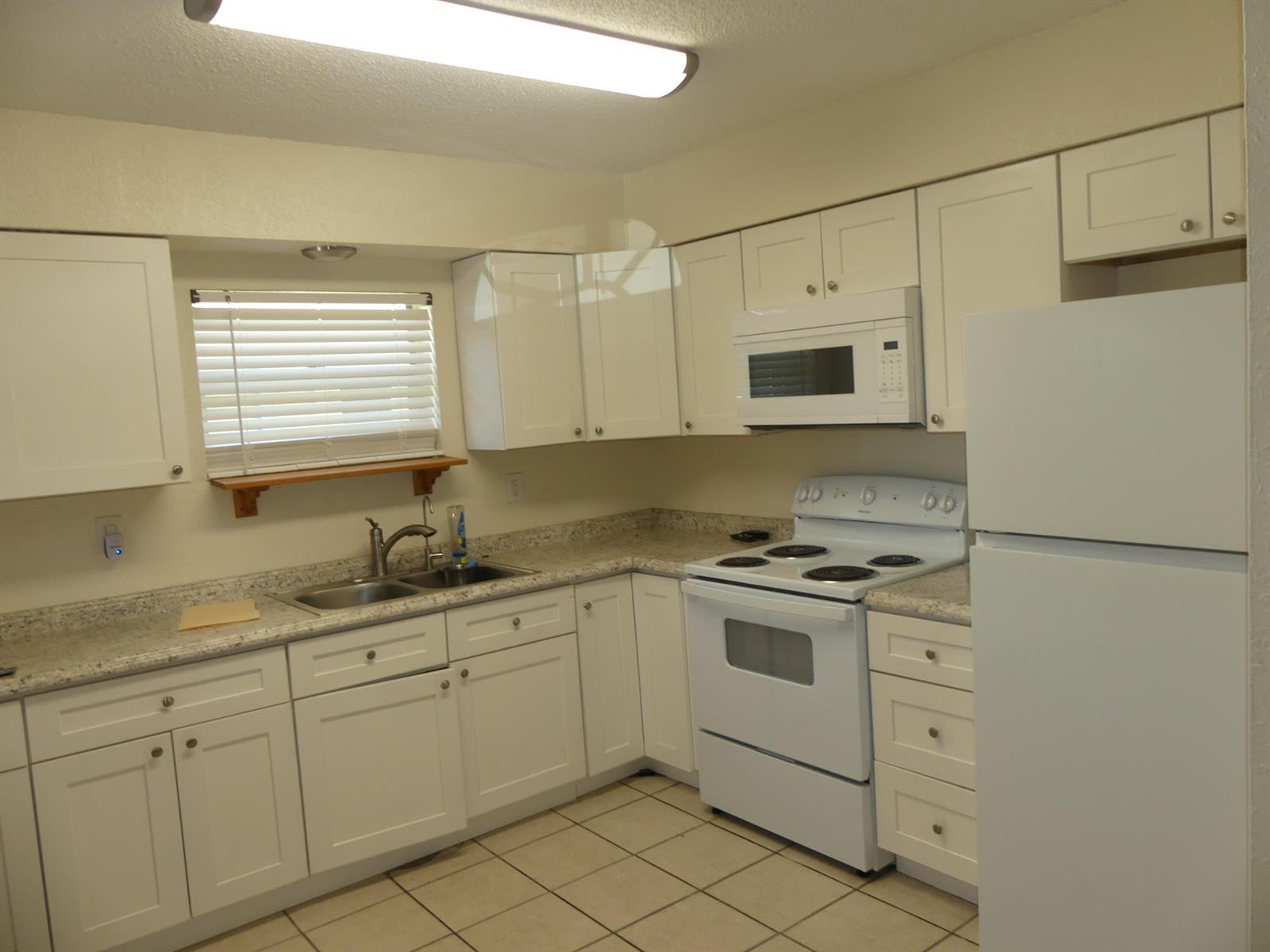 Ver detalles 1-3 / 0 1982 sq. ft. $ 2026-09-06 0 foto