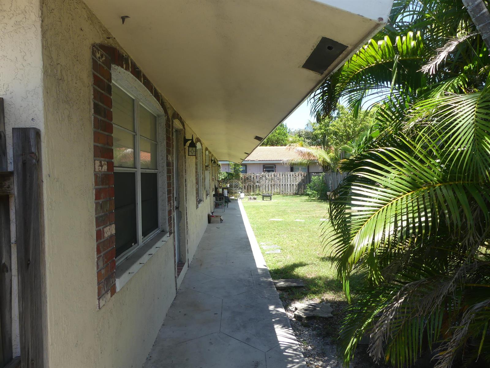 Ver detalles 1-3 / 0 1982 sq. ft. $ 2026-09-06 0 foto