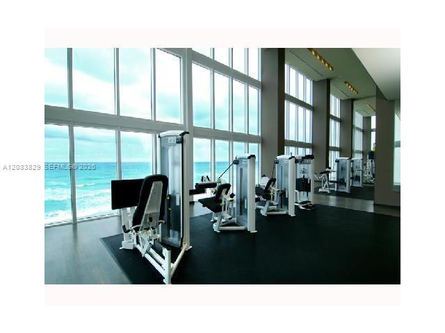 PH4402 3 / 5 2570 sq. ft. $ 2026-09-04 0 Photo