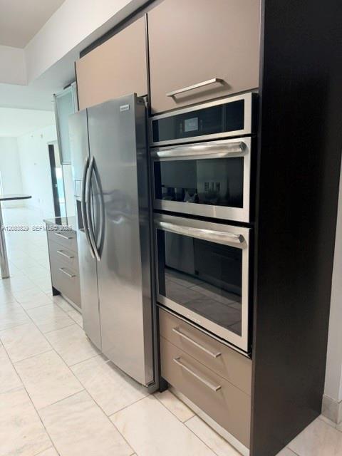 PH4402 3 / 5 2570 sq. ft. $ 2026-09-04 0 Photo