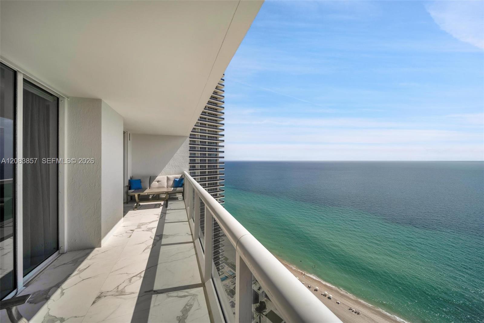 3103 3 / 3 1841 sq. ft. $ 2026-09-04 0 foto