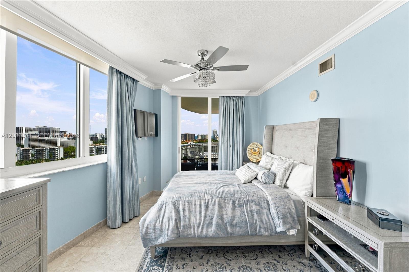 Photo 17 of Hallandale Beach Blvd