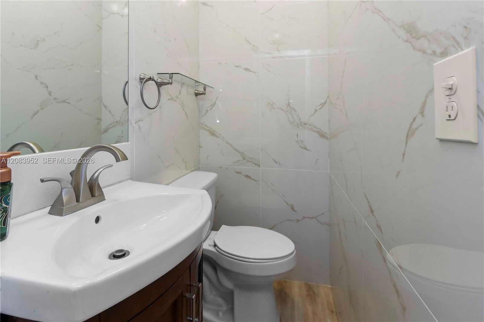 Ver detalles / 1957 sq. ft. $ 2026-09-04 0 foto